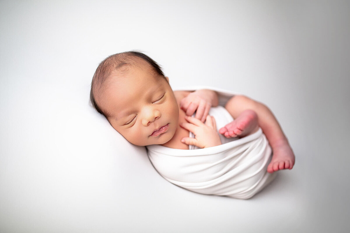 Tampa-Newborn-Photographer-210