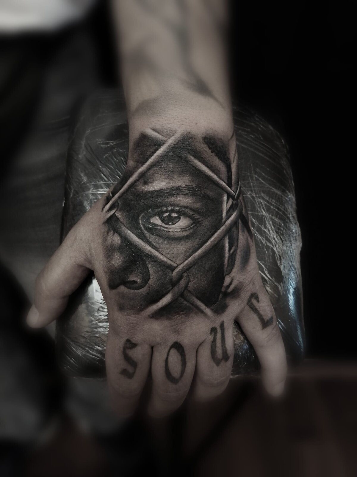 bloodyink-tattoo-studio-guestartist-antonis (42)