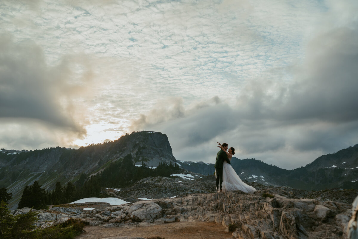 07-24_Brianna & Michael_Artist Point Elopement_PaytonRademacherPhoto-359