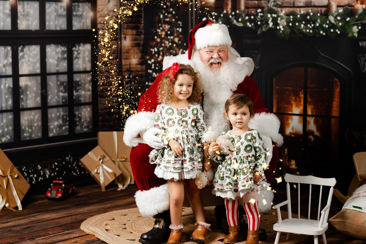 Best NWA holiday photographer, holiday portraits near me, Northwest Arkansas holiday photography, NW Arkansas holiday photos, NWA santa photos
