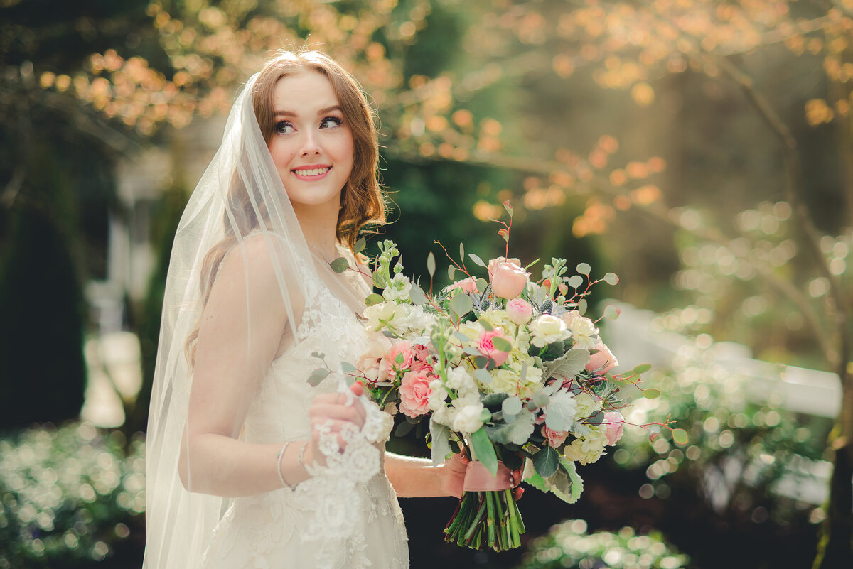 beautiful bride at Abernethy center