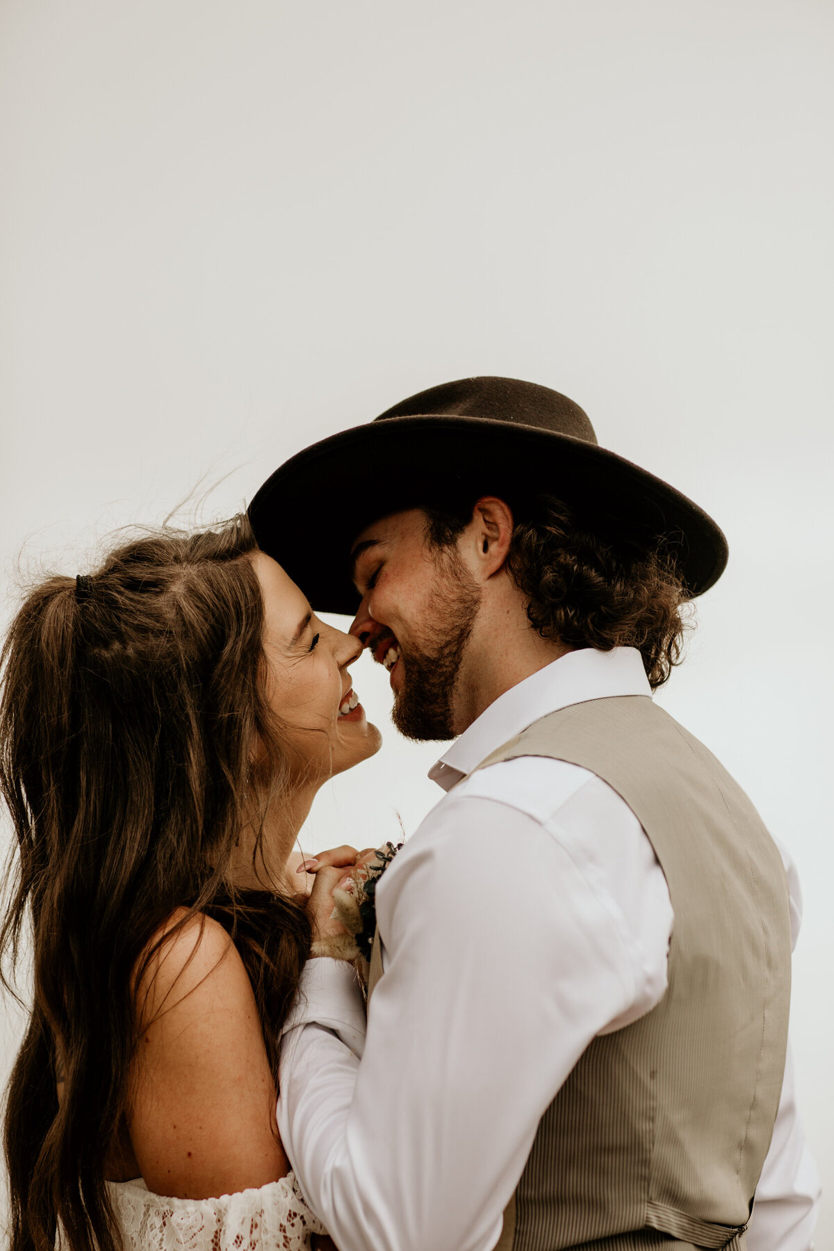 bride and groom kissing at the sandia peak in Albuquerque