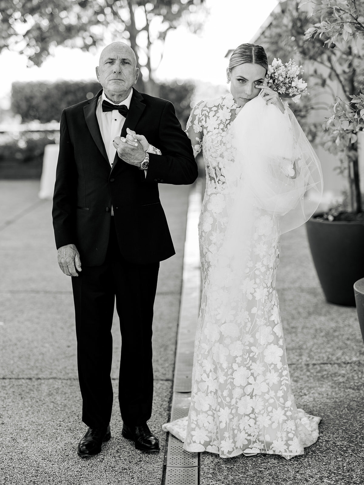 Napa-Carneros-resort-wedding-photography-wedding-classic-blackandwhite-churchwedding-wedding-thedejaureguis-051