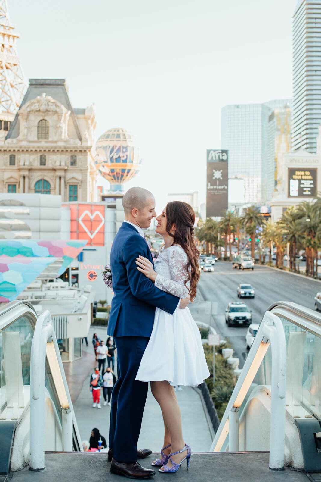 Elopement photos with a view on the Las Vegas strip
