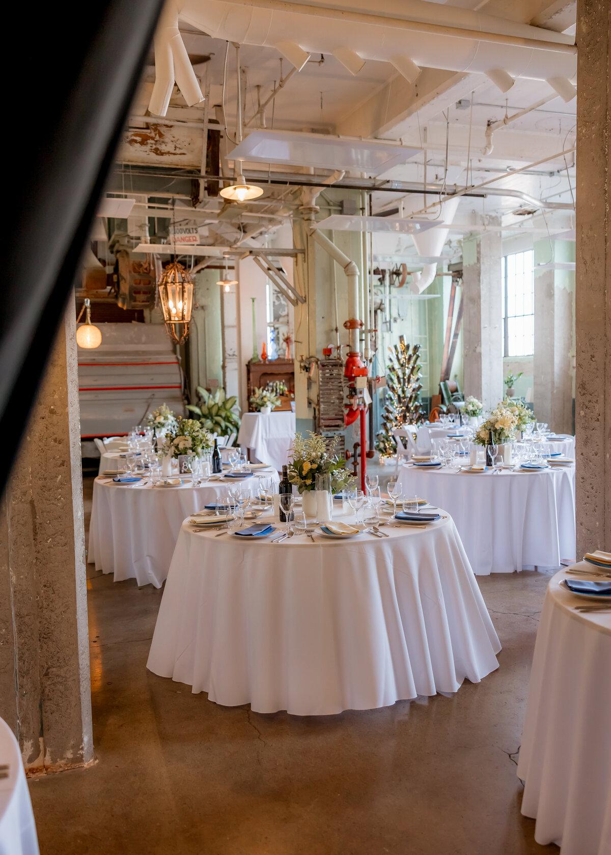 Columbia-Gorge-Wedding-Photographer.jpg