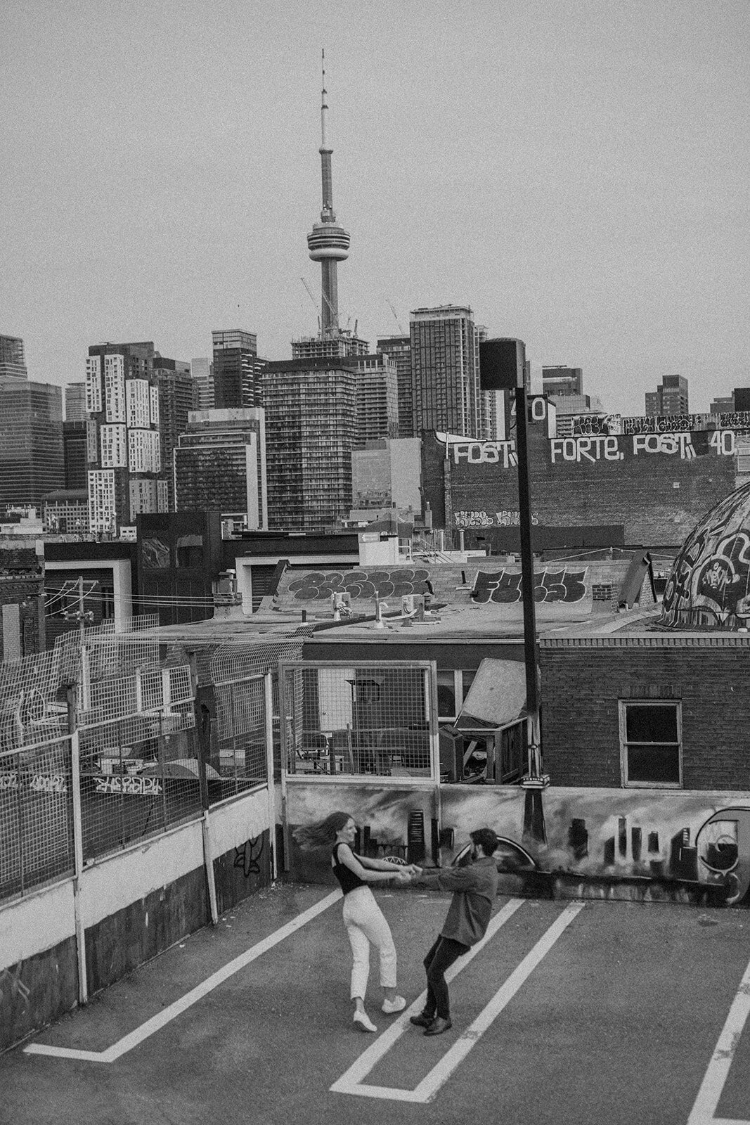 downtown-toronto-kensington-market-engagement-session-nontraditional-artsy-indie-film-romatic-1522