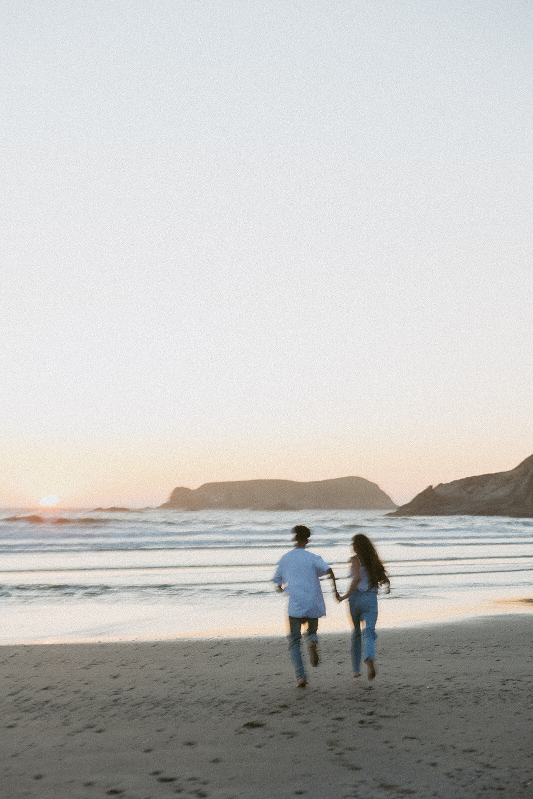 tanya-davids-photo-film-redwoods-california-oregon-coast-documentary-candid-destination-washington-idaho-utah-canada-elopement-wedding-couples-photographer-29