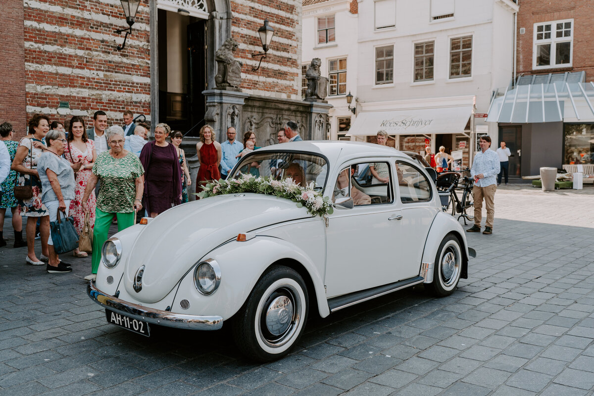 Trouwfotograaf in Zeeland. De leukste trouwlocaties in Zeeland vind je in deze blog. Door everatilroefotografie, trouwfotograaf in Middelburg,Zeeland