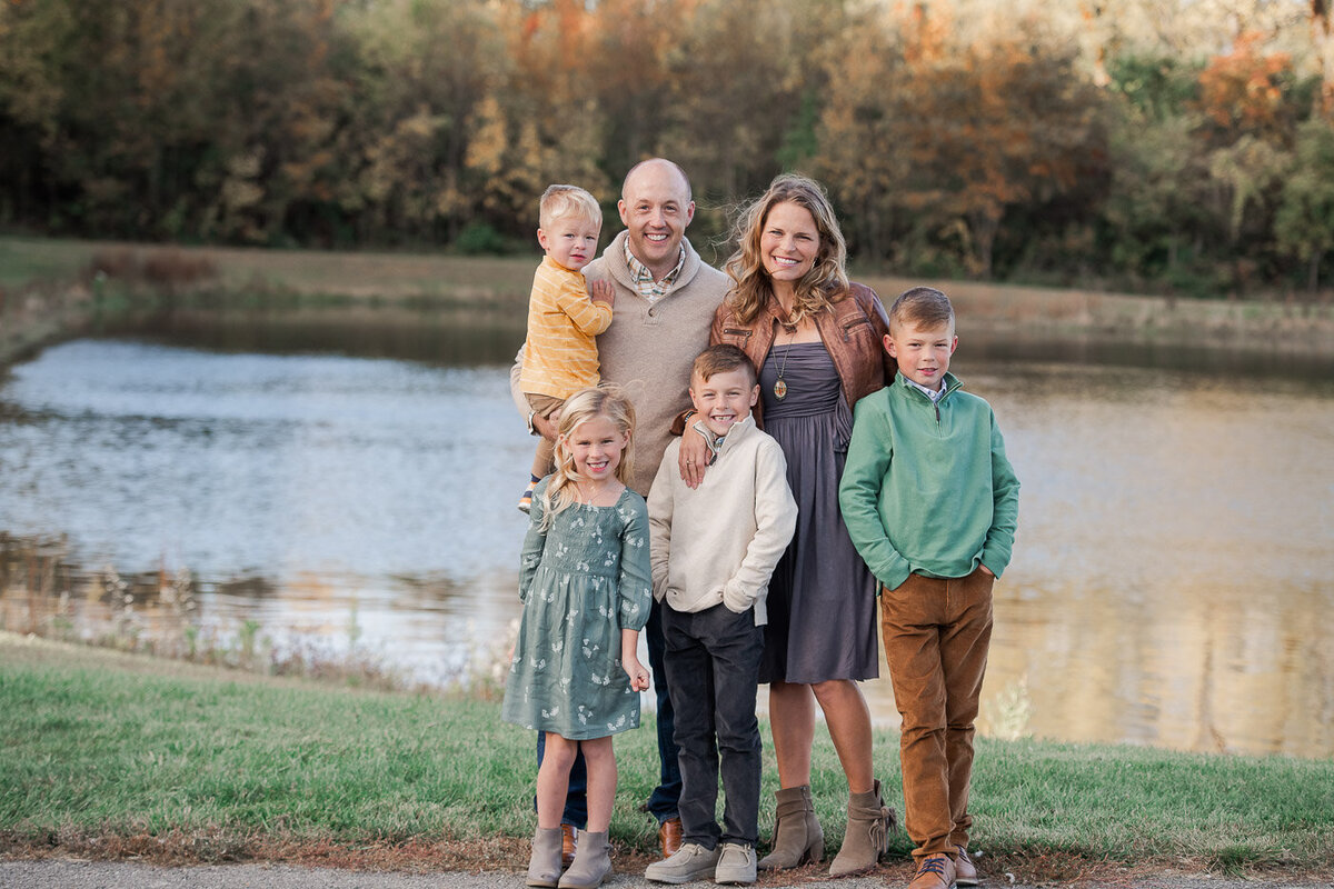 carmel-indiana-family-photographer-fall-pond-15
