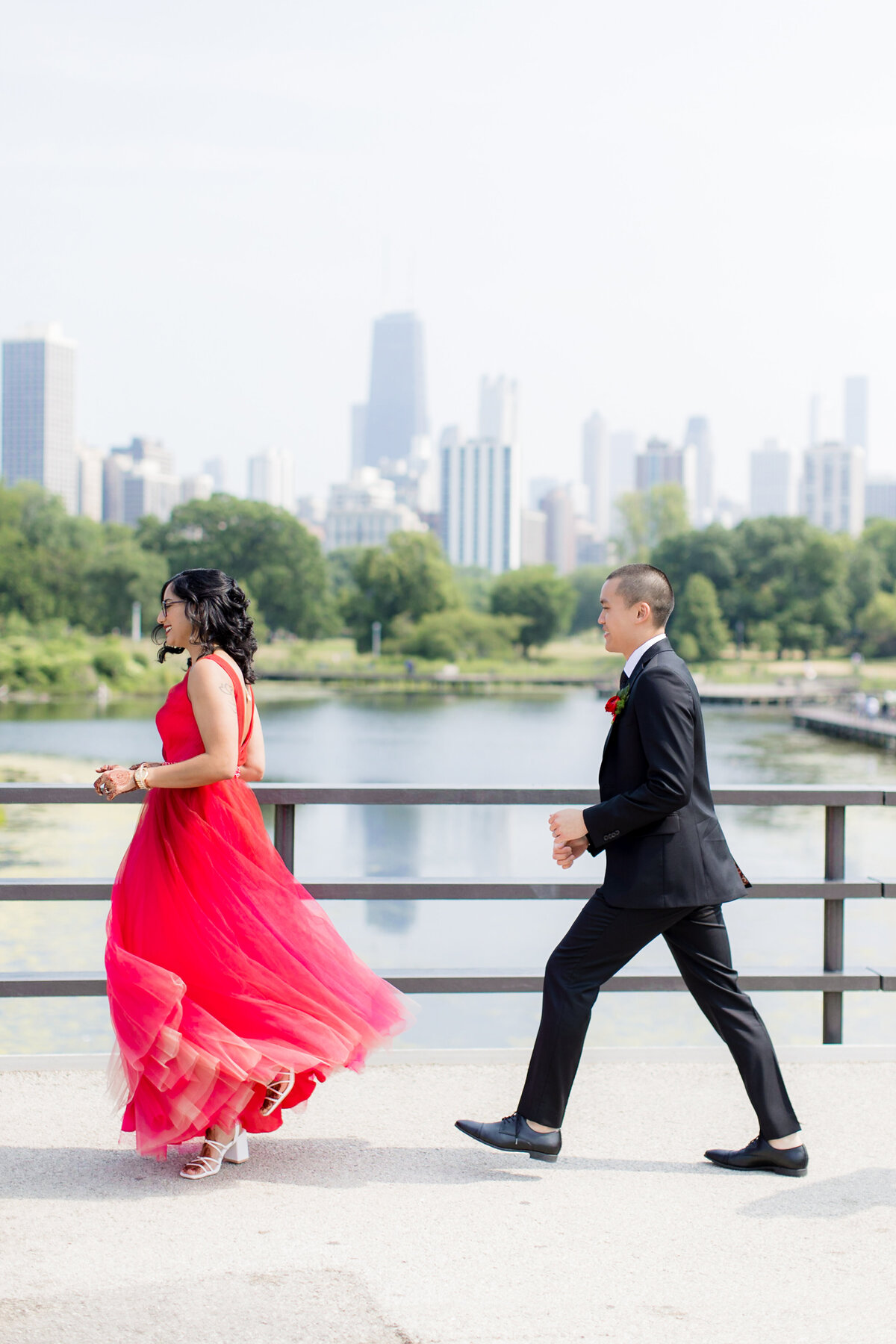chicago skyline on wedding day