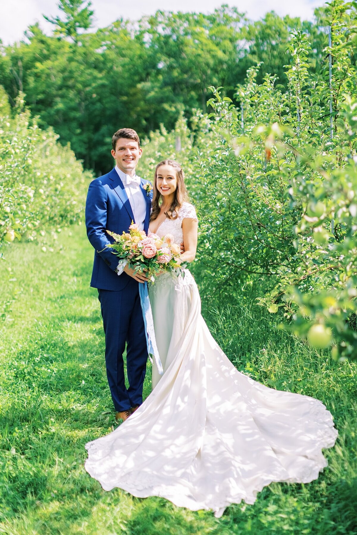 The-Greenery-Colorful-Apple-Orchard-NH-New-Hampshire-Wedding-Photography_0025