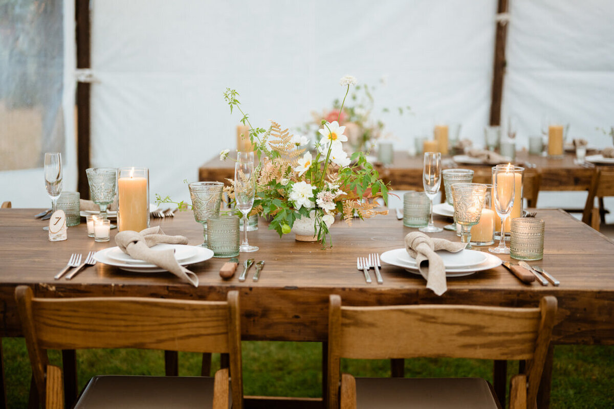 Hudson-Valley-Wedding-Planner-Canvas-Weddings-Lundy-Farm-Wedding-Eco-Friendly-tent-wedding-tablescapes-9
