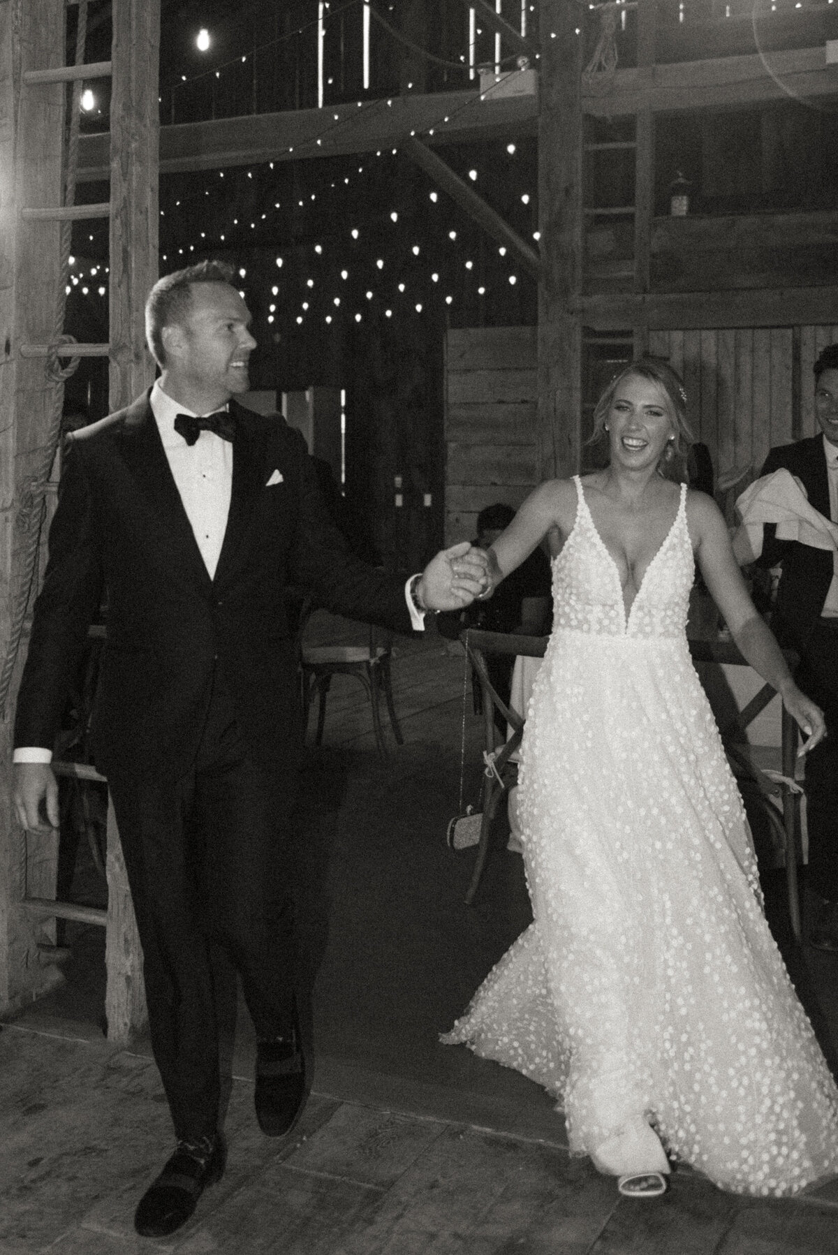 AllieJenningsPhoto-LawrenKyleWedding-SNEAKPEEKS-222