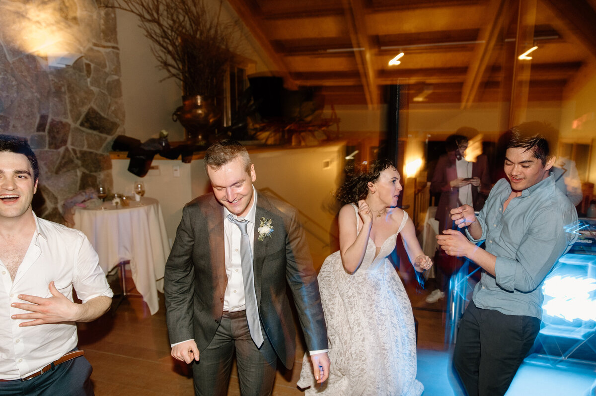 sleeping_lady_leavenworth_washington_spring_wedding_08