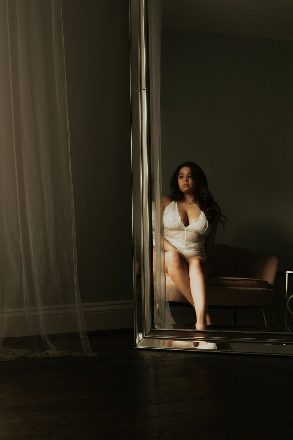 Boudoir Photographer in Leesburg, VA