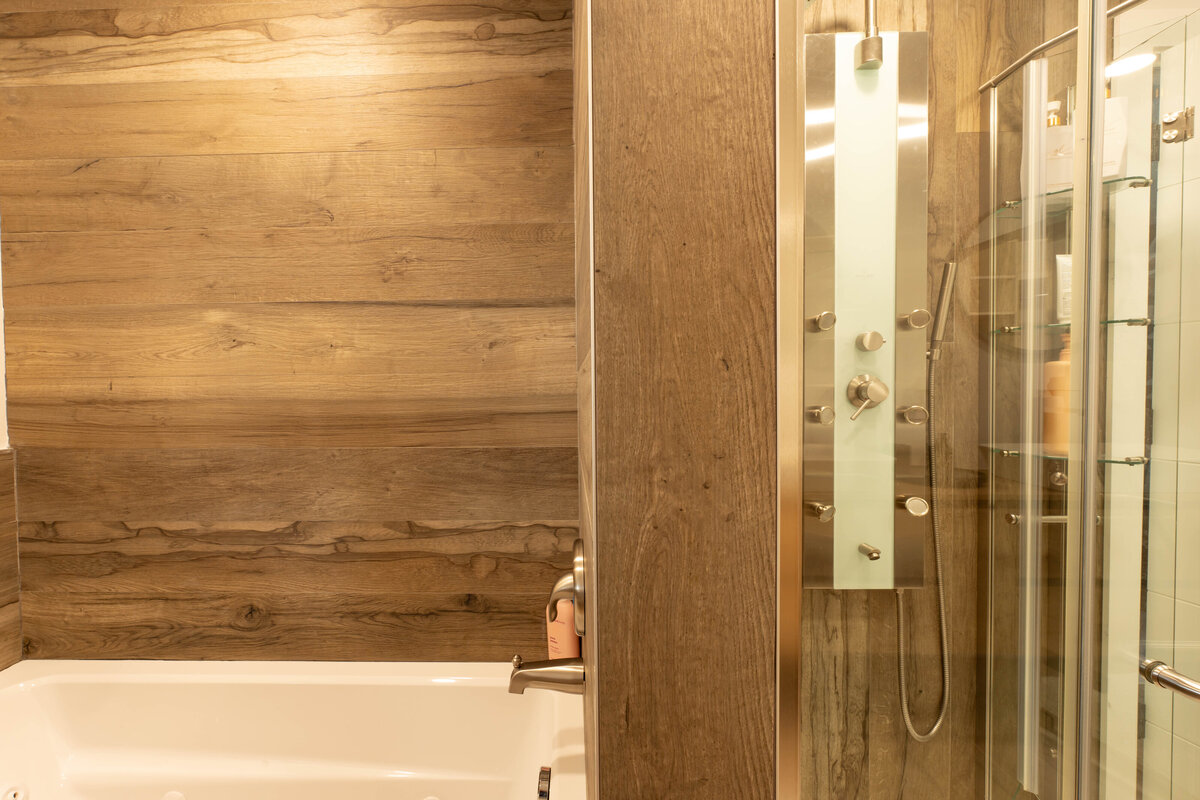 Bathroom 1 (2)