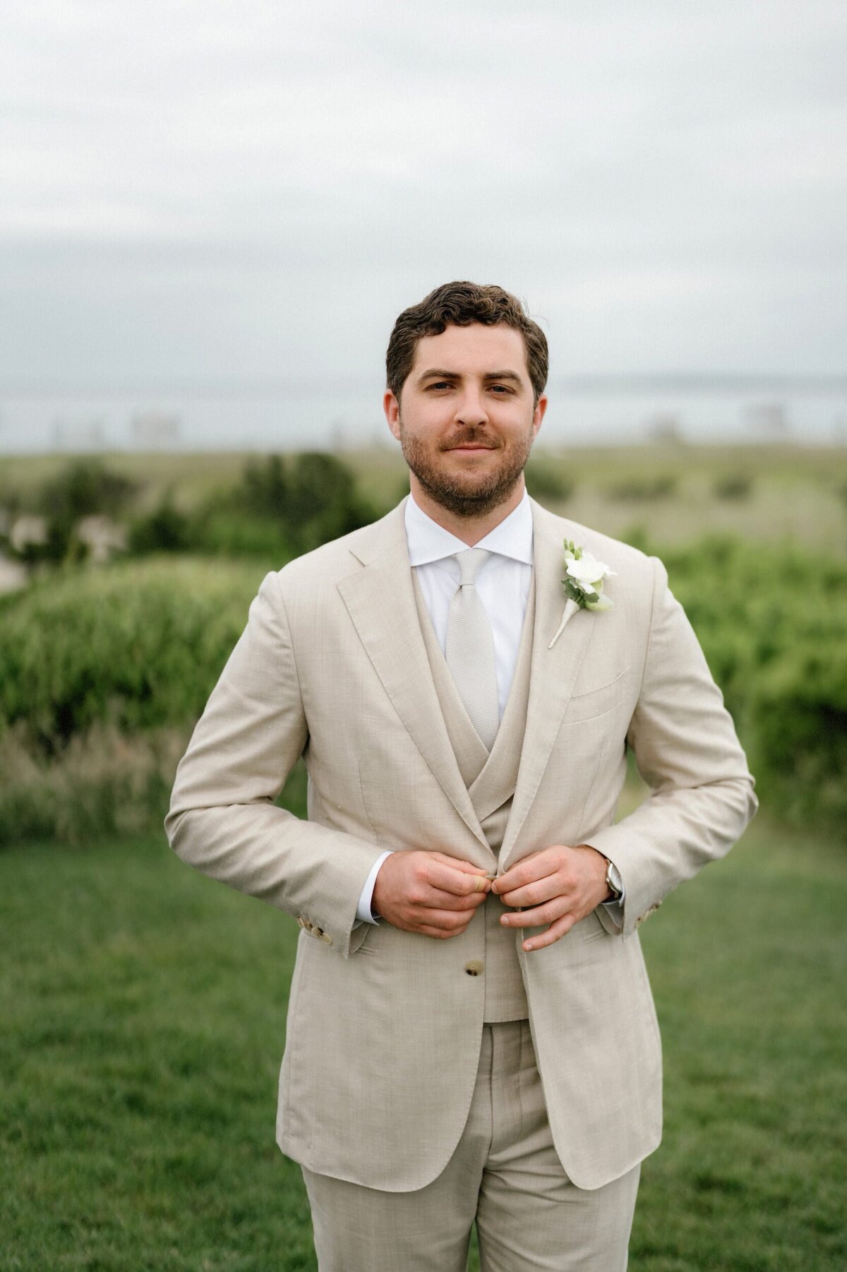 Wauwinet_Nantucket_Wedding_LevKuperman_049