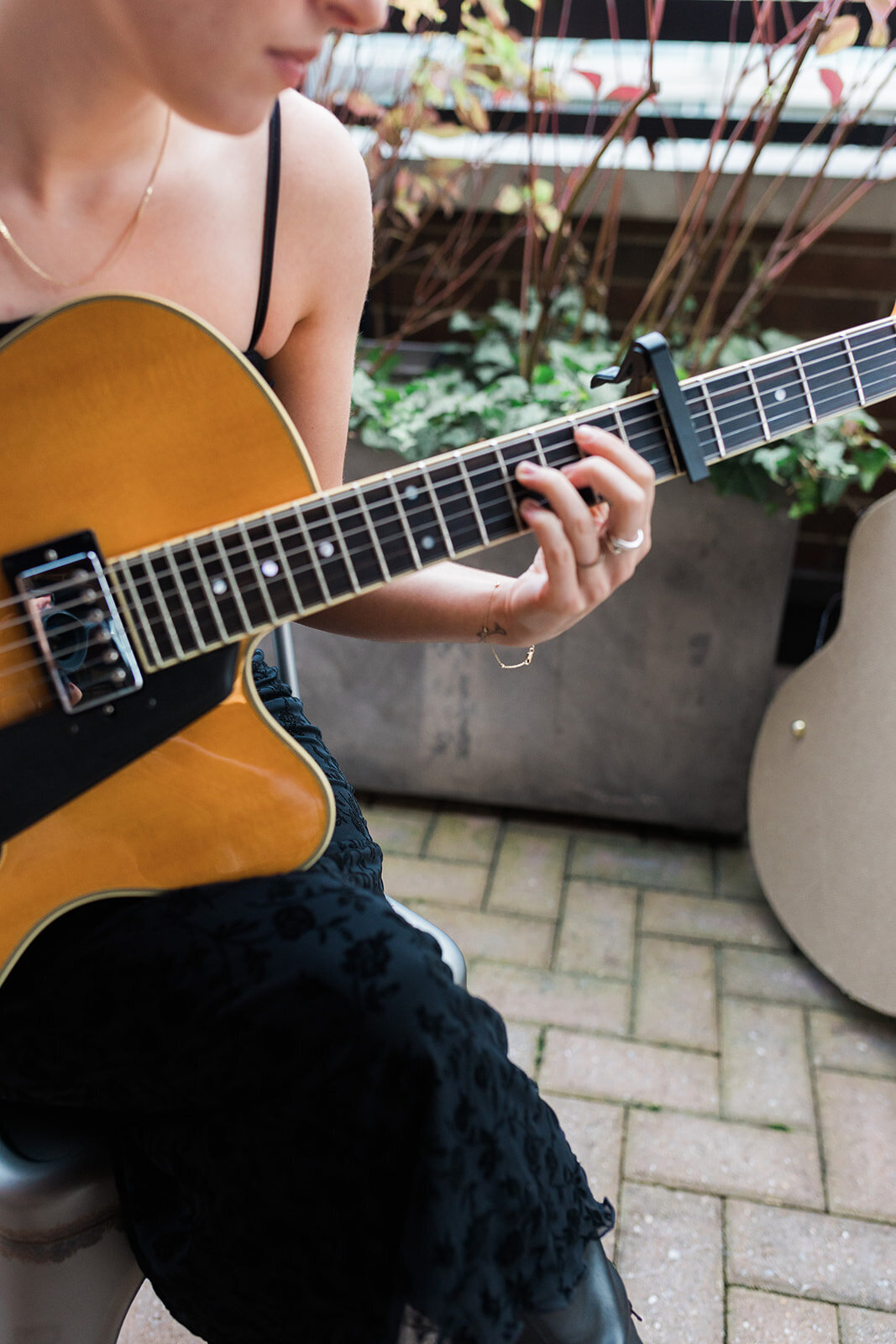 acoustic guitar sydney faye