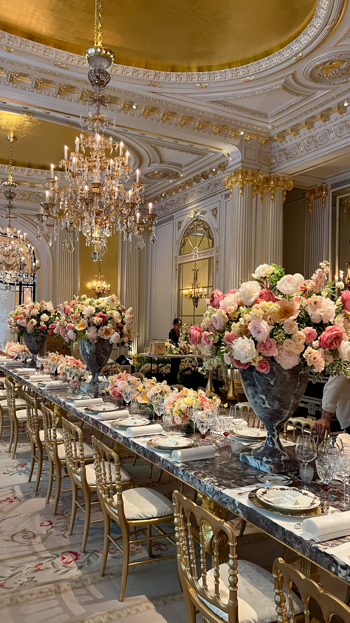 Plaza-athenee-paris-Floraison