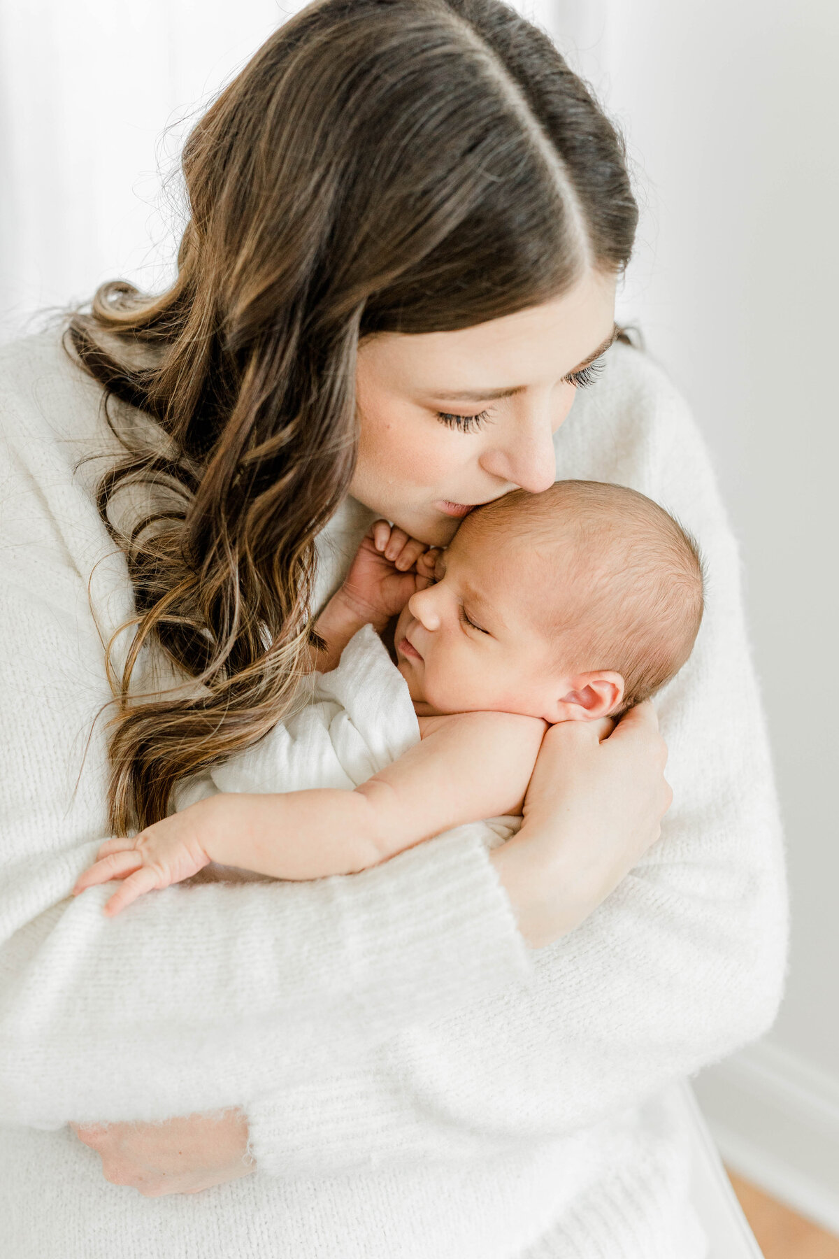 Minneapolis_Newborn_Natural_Light_Photographer (9)