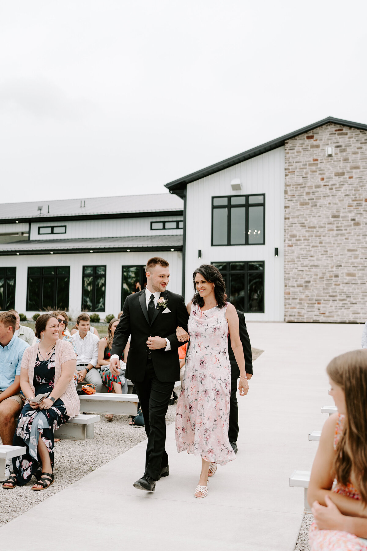 kraber-the-gathering-grounds-iowa-wedding-90