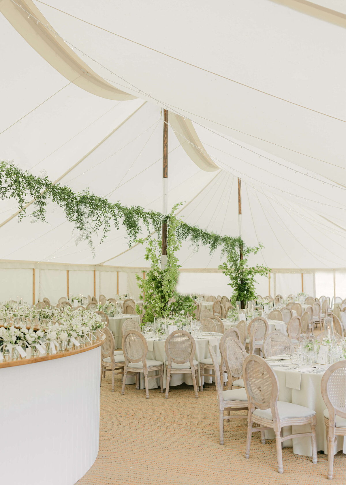 chloe-winstanley-weddings-cotswolds-cornwell-manor-sailcloth-sperry-tent-foliage