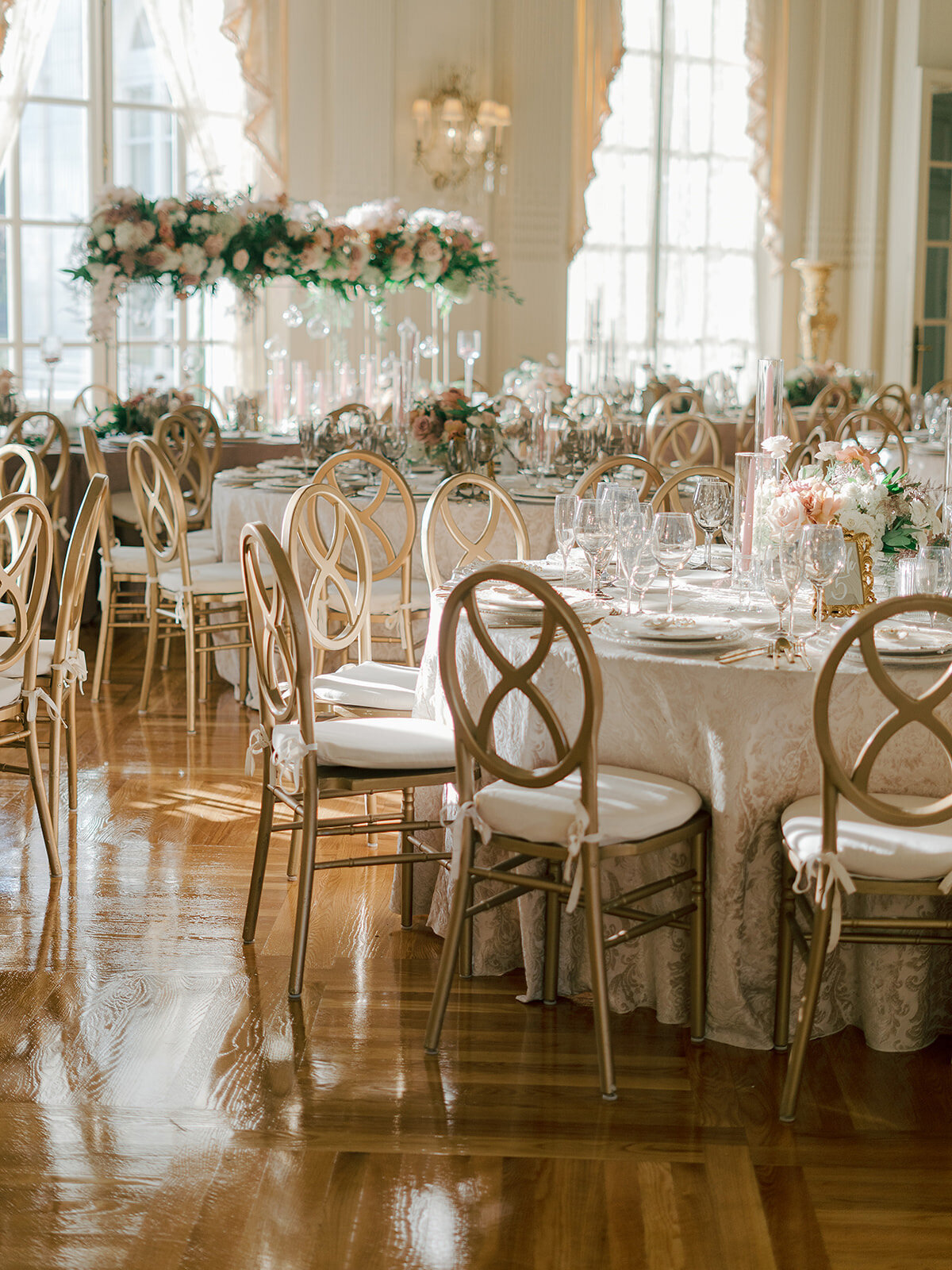 Kate_Murtaugh_Events_wedding_planner_reception_Rosecliff_Mansion_blush