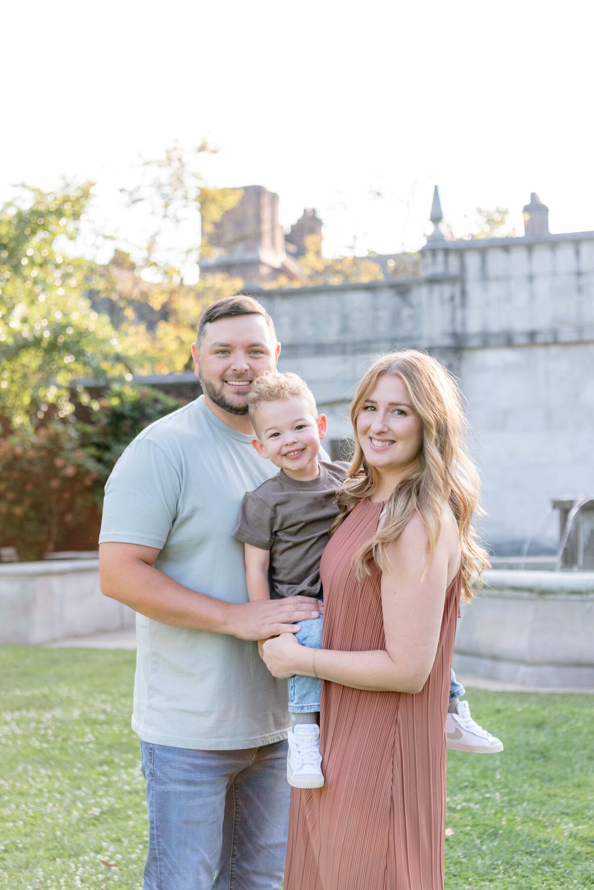 Pittsburgh-PA-Family-Session-Magnolia-And-Grace-Photography-Co-Melon-Park-Walled-Garden-KorieV# (1)-4