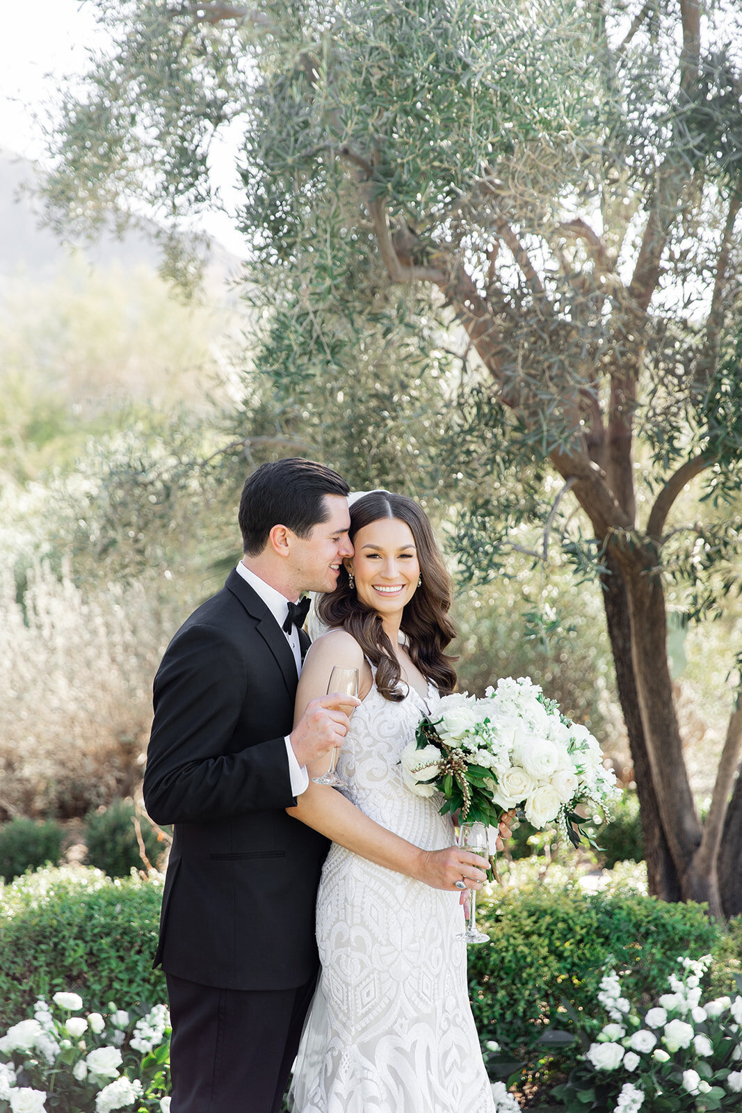 Karlie Colleen Photography - Hannah & Matt - El Chorro Wedding_ Paradise Valley Arizona - Revel Wedding Company-113