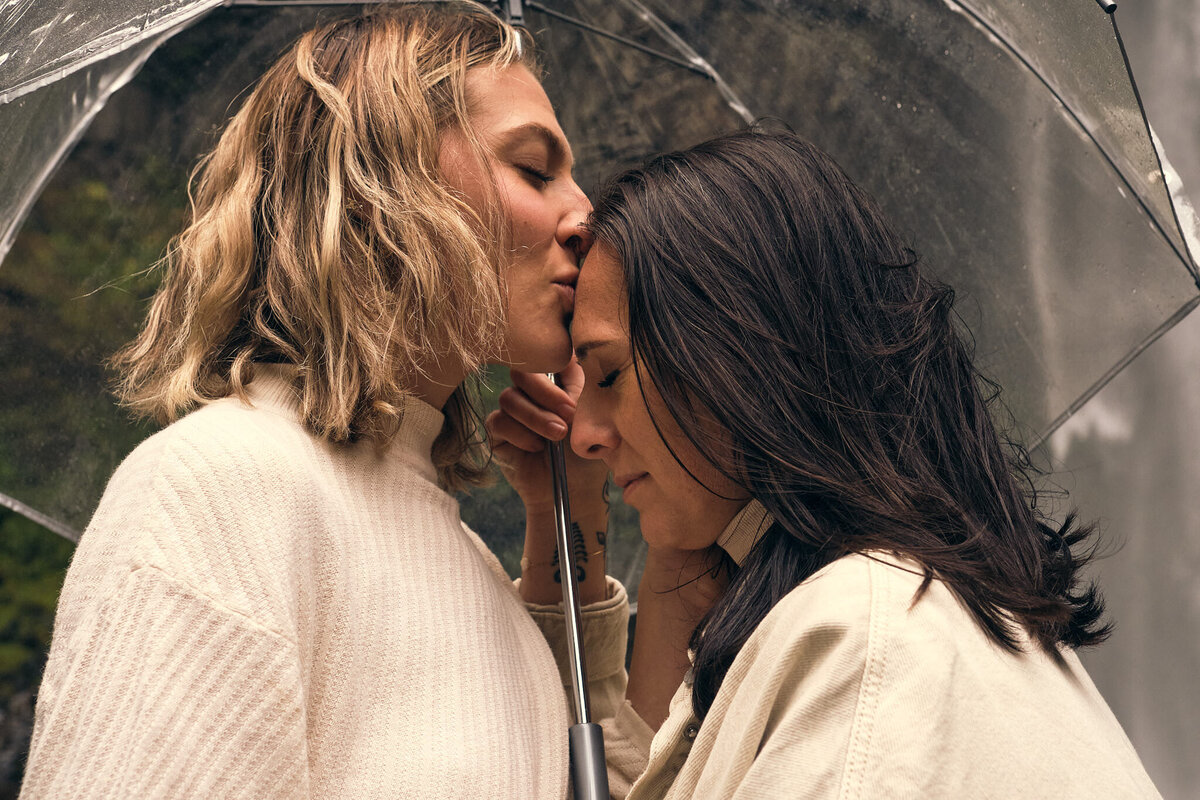 Washington_Waterfall_Queer_Couple_Photoshoot-19