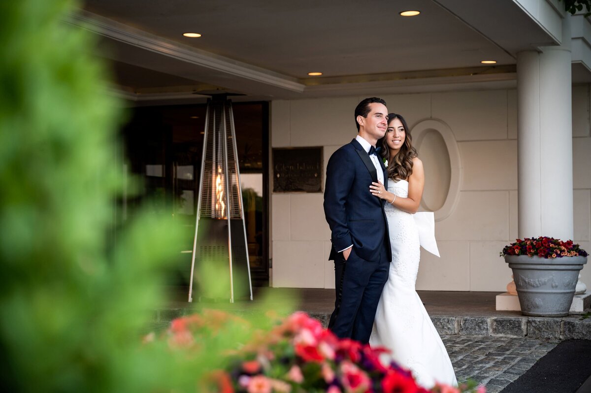 emma-cleary-new-york-nyc-wedding-photographer-videographer-venue-glen-island-harbour-club-12
