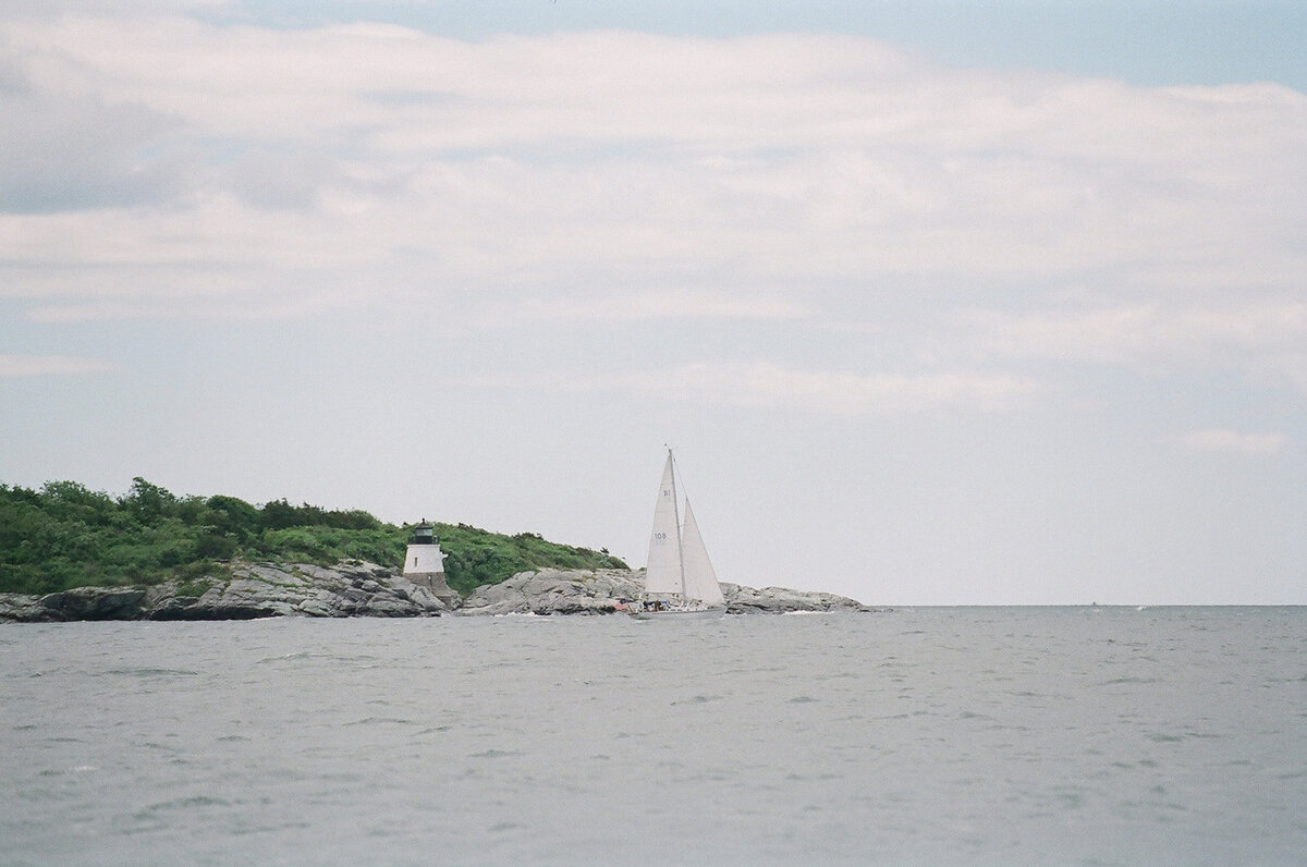 Elopement_Sailboat_Wedding_Newport_RI548122_0014246CHilaryBPhotography