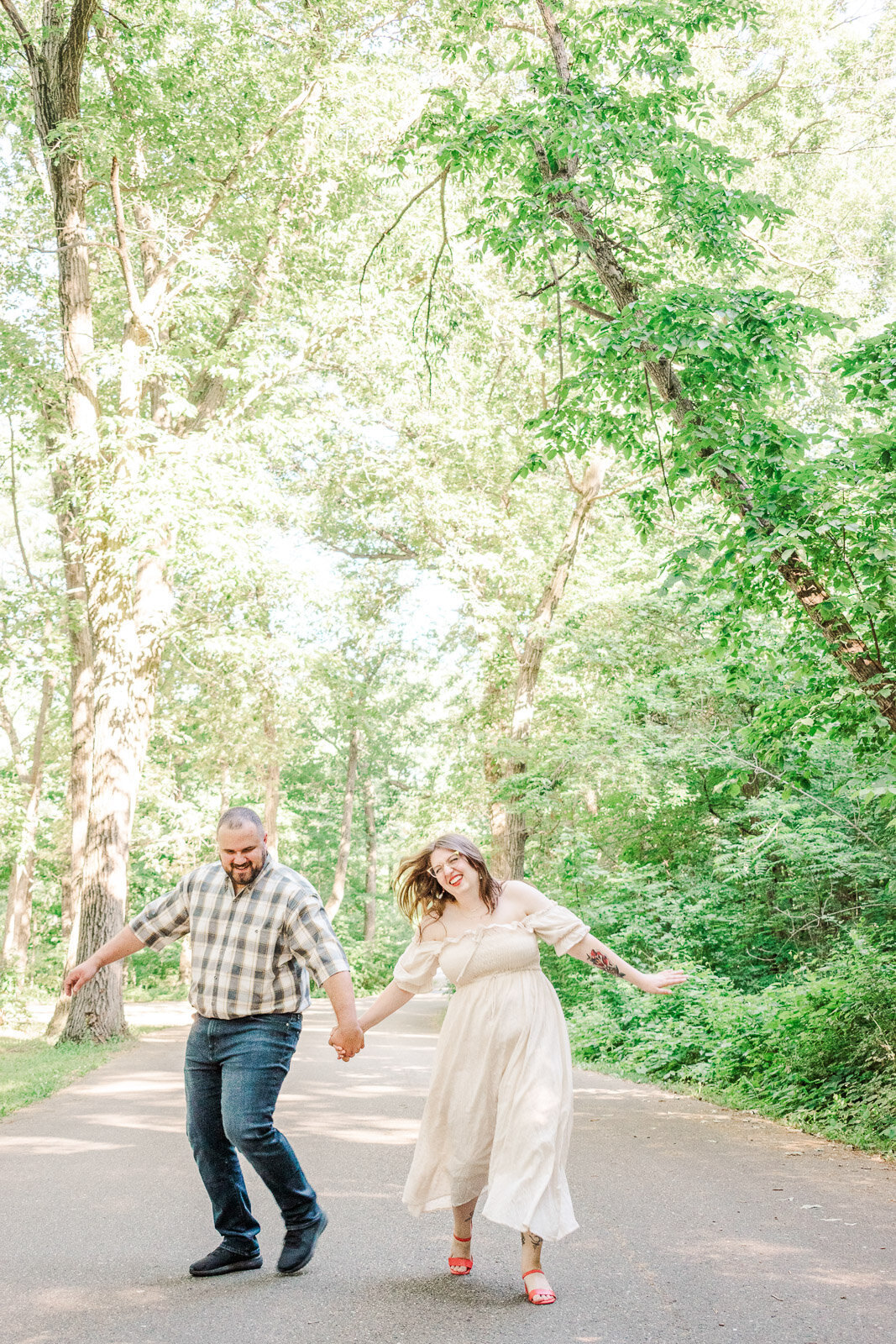 Meredith Mutza photography, Milwaukee based photographer, fall engagement session, spring engagement, engagement photoshoot, wisconsin wedding photographer, wedding photographer, milwaukee couples, milwaukee wisconsin, wisconsin spring engagement, spring couples photos, sunset photos