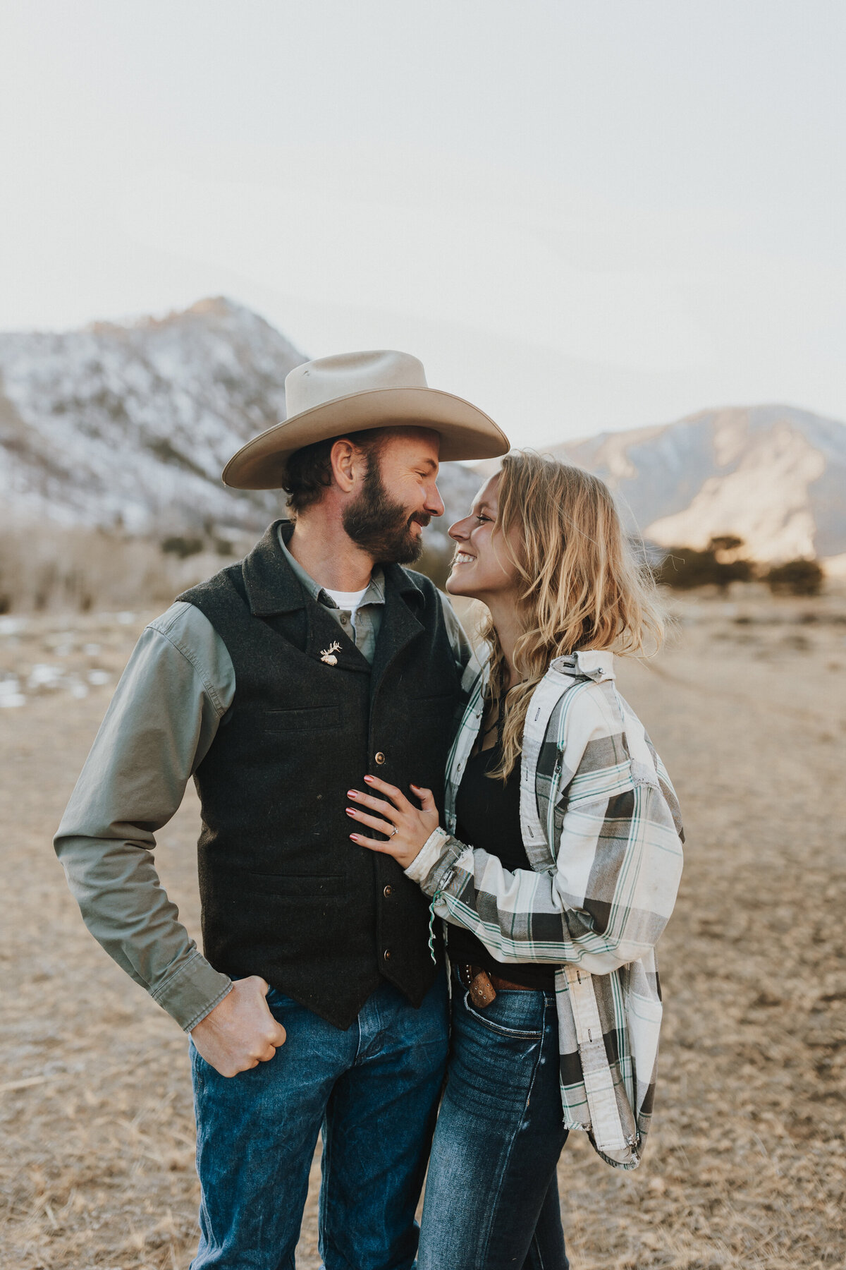 fort-collins-colorado-engagement-session-photographer-in-the-poudre-canyon-near-bellvue-next-to-the-poudre-river-3