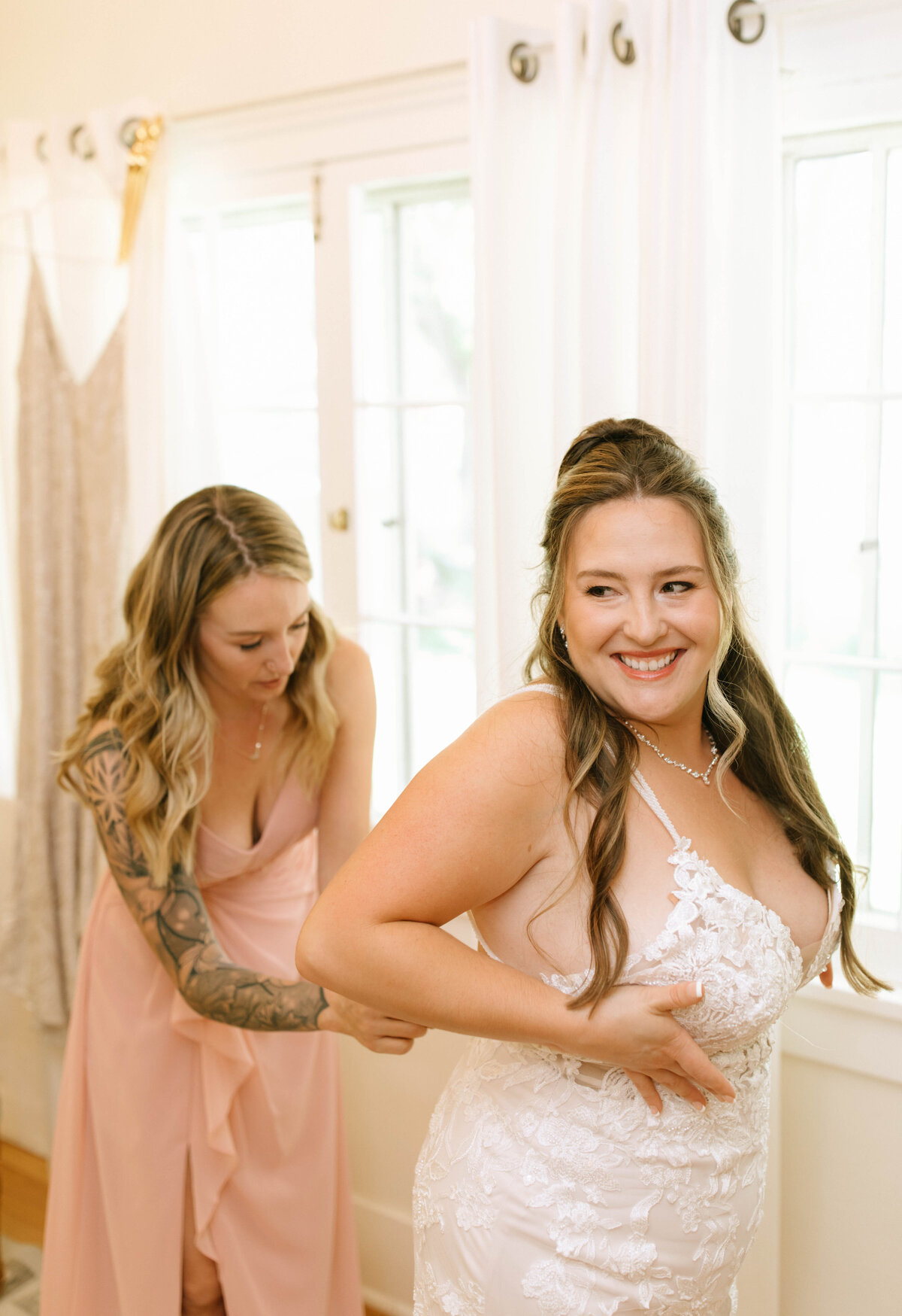 Gabby Rhodes is a wedding photographer based in Northern Colorado