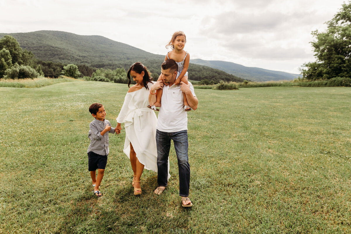 Hudson Valley Family Photographer + Catskills Family Photographer-1