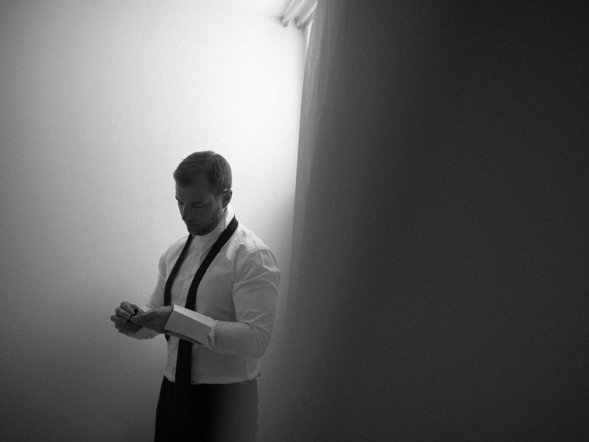 jarrodjphoto-greece-santorini-rocabella-wedding-25