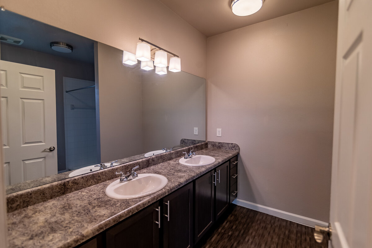 042924ATLGranite Crossing-83