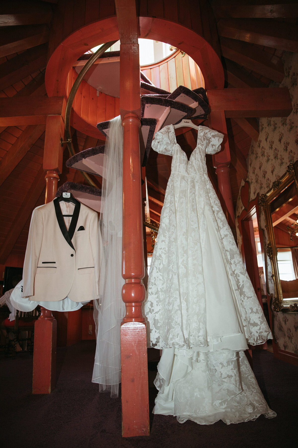 Madonna-Inn-Pink-Wedding-Bride-Groom-8530