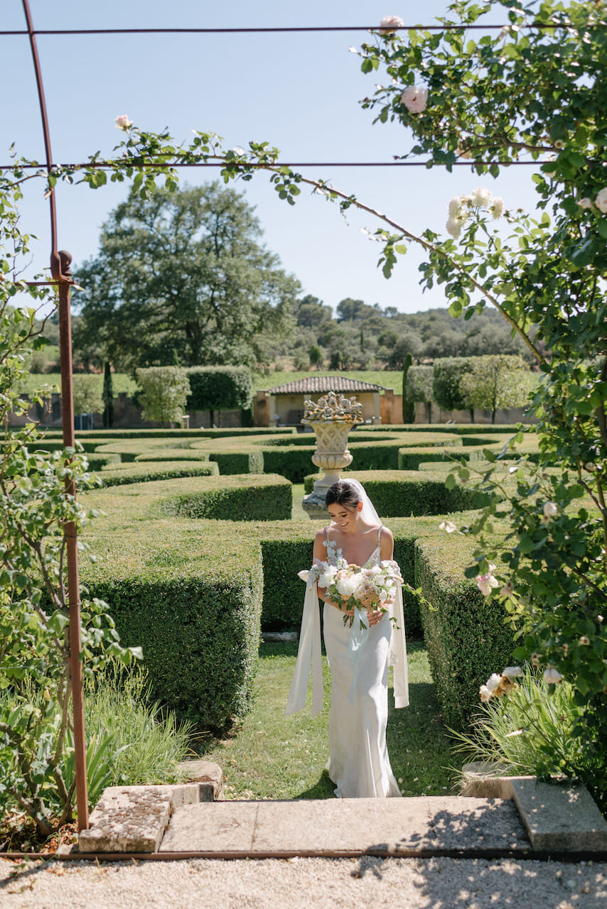 luxurious-wedding-in-the-french-gardens