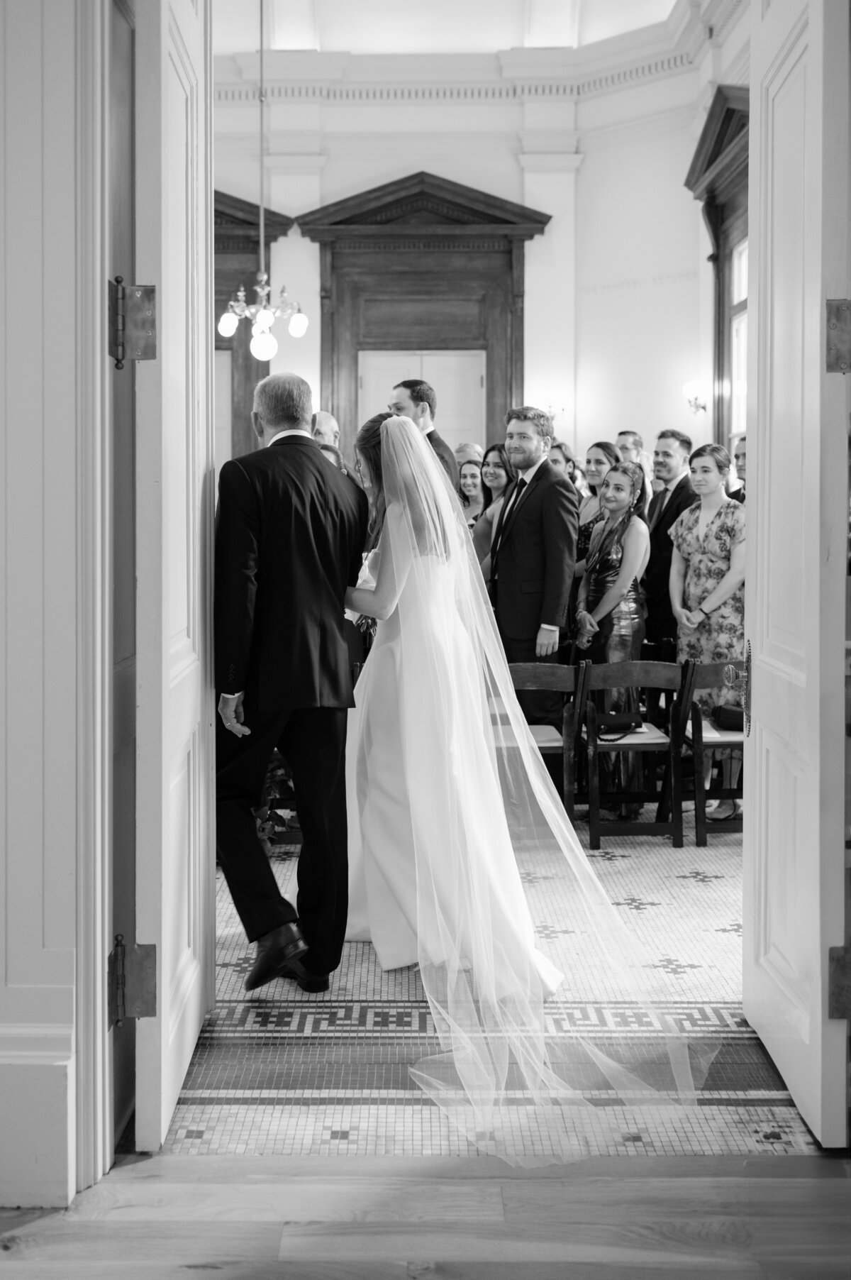 Lizzie Baker Photo _ Gibbes Museum Wedding _ Charleston Wedding Photographer _ Lowcountry Wedding _ Charleston Tented Wedding-41