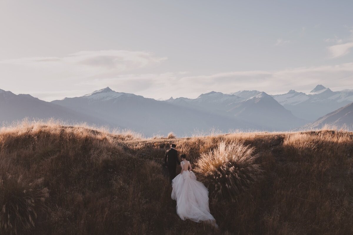 Pre-wedding photoshoot, Coromandel Peak, Wanaka.