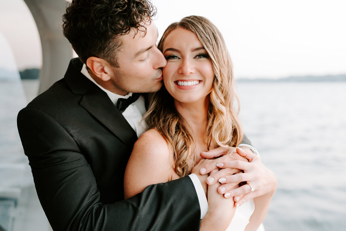 abby-parker-lake-minnetonka-wedding-100