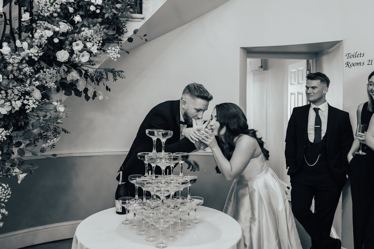 grace-dove-photography-eastington-park-wedding (20)