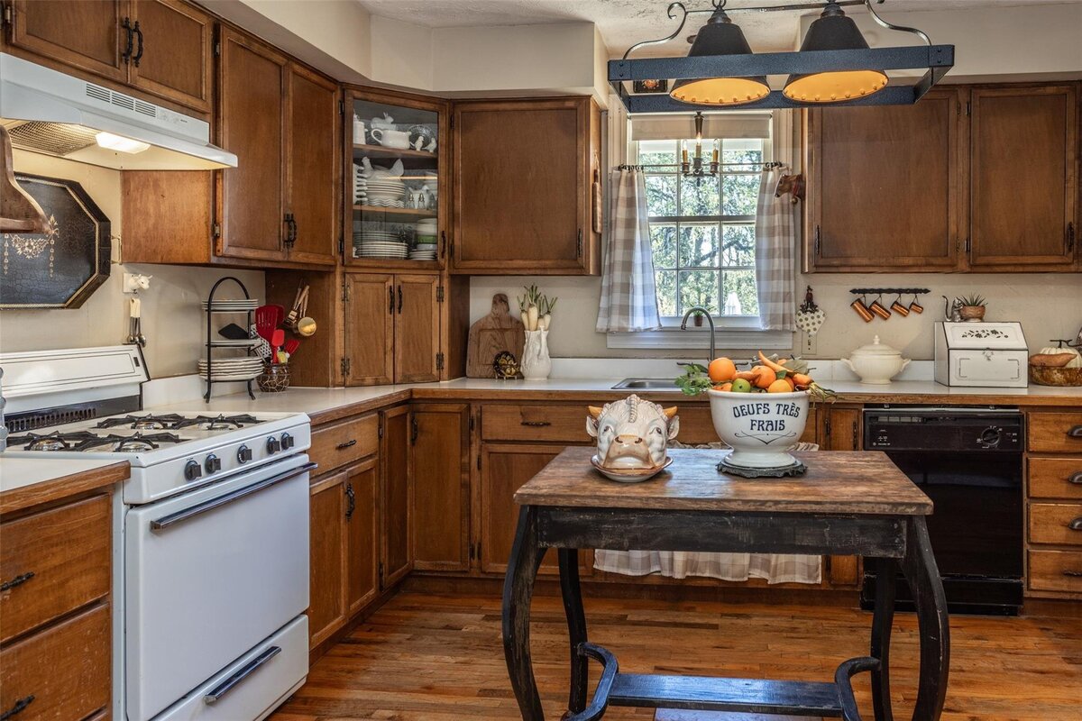 Home on 16 acres for sale in Collinsville, Texas 