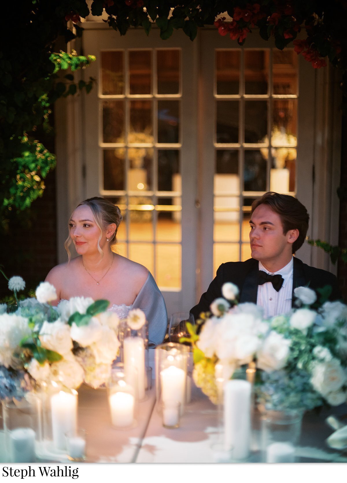 sweetheart table, candle light, pillar candles, bride groom, Head table