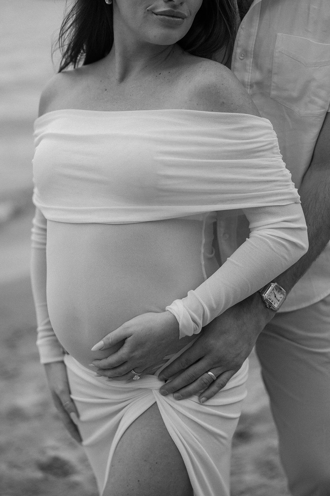 beach-maternity-photoshoot-1