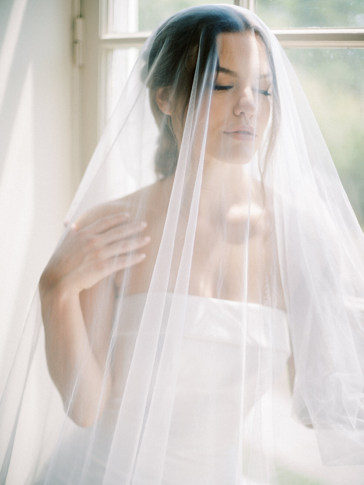 strong-mansion-editorial-rome-bride-58