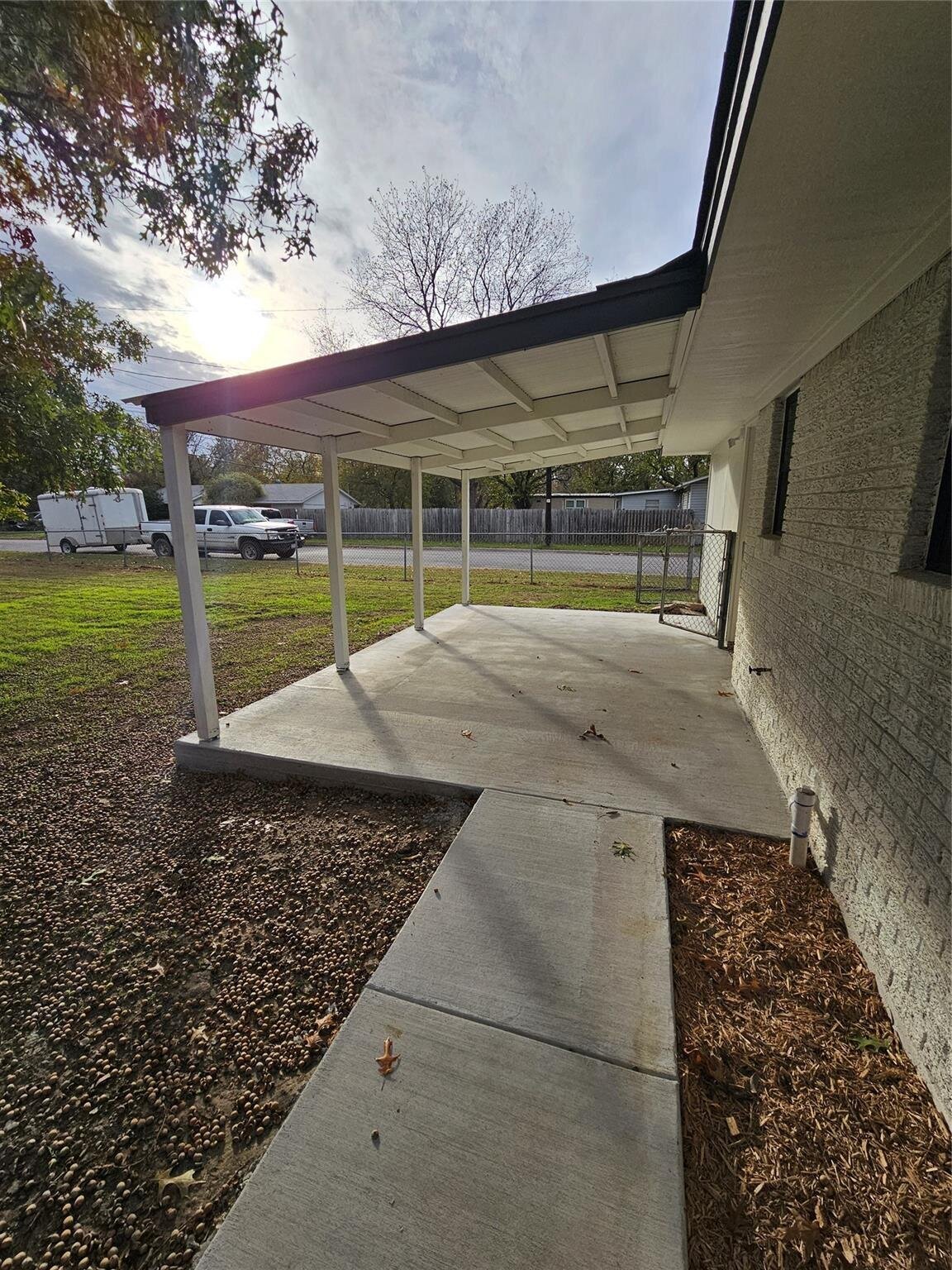 2 bed 1 bath home for sale in Gainesville, Texas - back yard