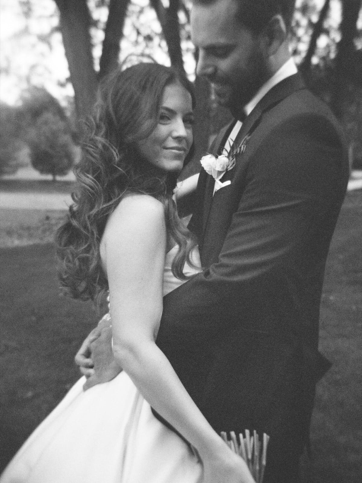 2025_05_17 Jenna + Gray Lake Club Wedding-web-00108